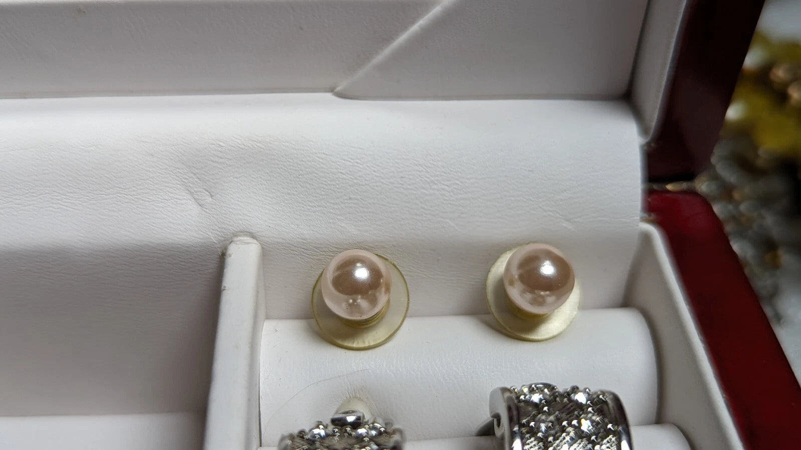 Red Lacquered Wood Travel Jewelry Box Mirrored 8 PC Goldtone Silvertone Jewelry | eBay