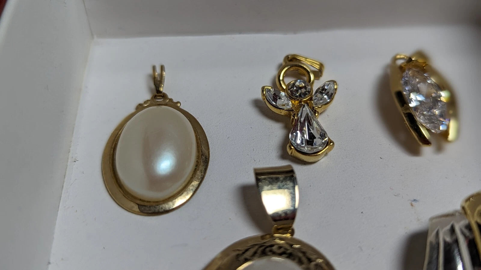 Red Lacquered Wood Travel Jewelry Box Mirrored 8 PC Goldtone Silvertone Jewelry | eBay