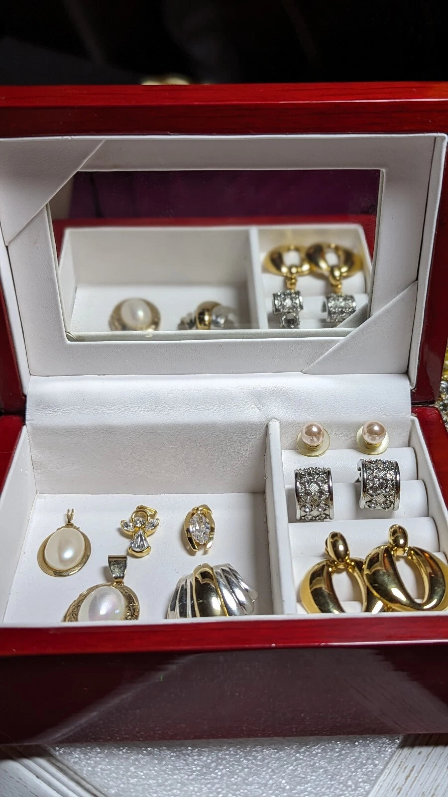 Red Lacquered Wood Travel Jewelry Box Mirrored 8 PC Goldtone Silvertone Jewelry | eBay